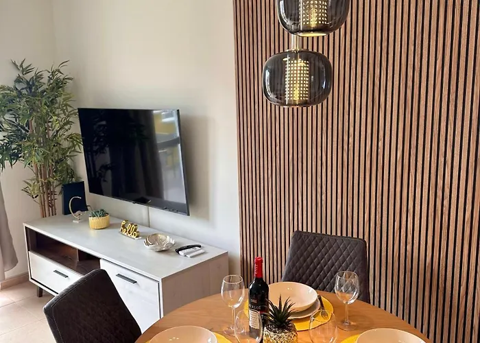 Sunshine With Sea Viev Apartamento