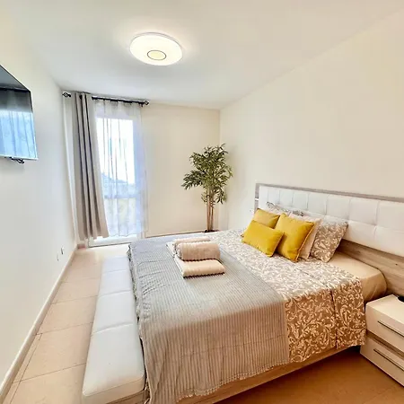 Appartement Sunshine With Sea Viev *