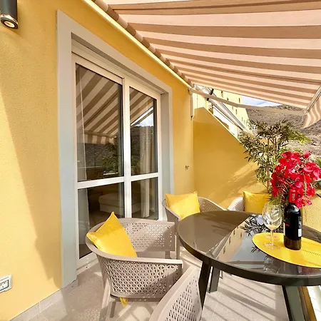 Sunshine With Sea Viev アデヘ