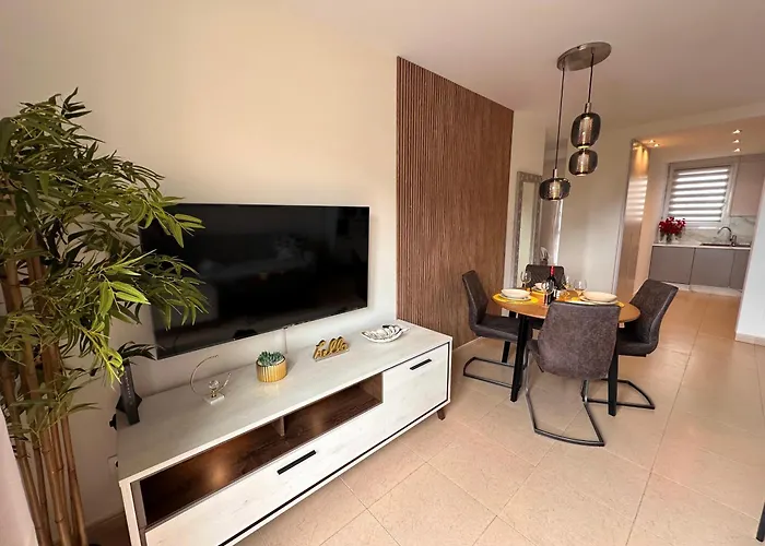 Sunshine With Sea Viev Апартаменти Адехе