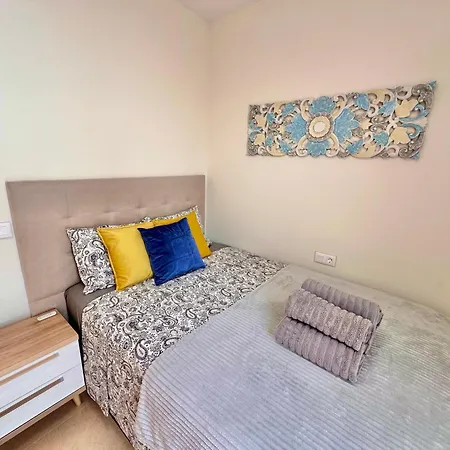 Sunshine With Sea Viev דירה