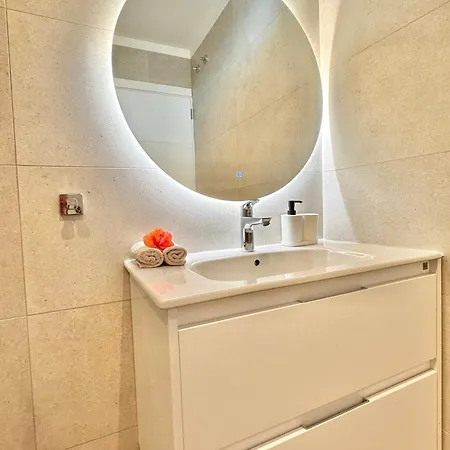 Sunshine With Sea Viev אדחה